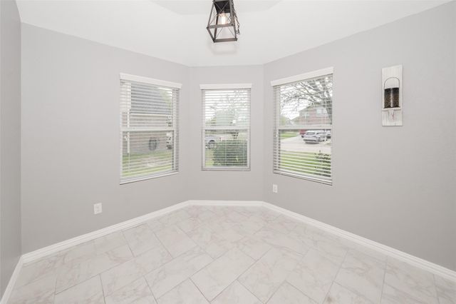 10606 Ince Lane, Houston, TX 77040