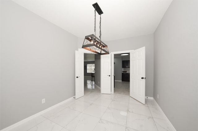 10606 Ince Lane, Houston, TX 77040