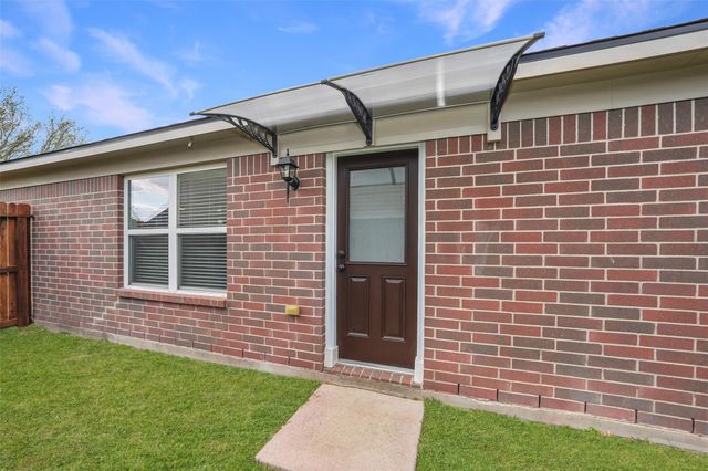 10606 Ince Lane, Houston, TX 77040