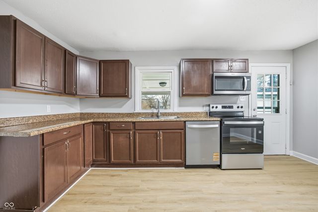 3811 N Sheridan Avenue, Indianapolis, IN 46226