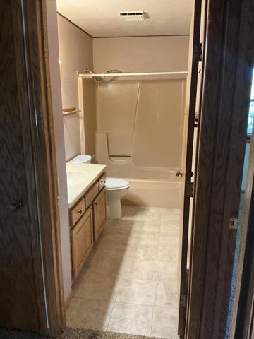 201 Pauquette DRIVE, Poynette, WI 53955