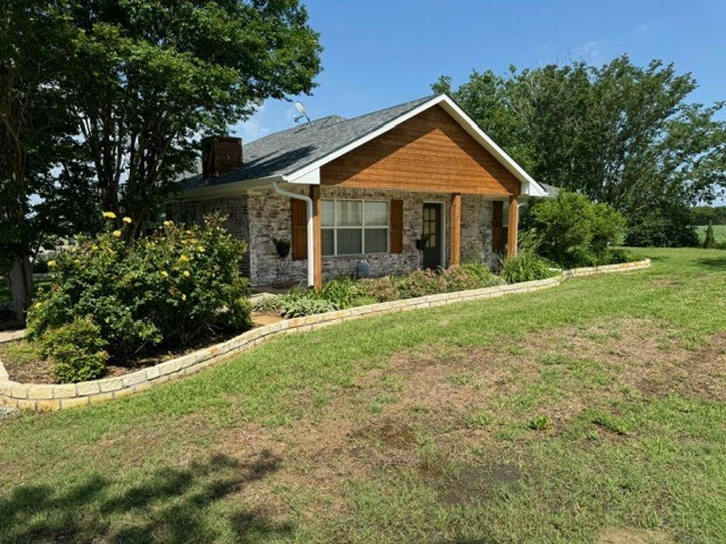 1273 Wall St Road, Gunter, TX 75058