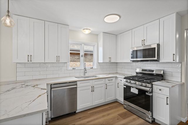658 Hoxie Avenue, Calumet City, IL 60409