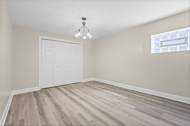 658 Hoxie Avenue, Calumet City, IL 60409