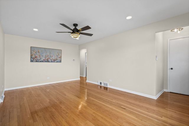 658 Hoxie Avenue, Calumet City, IL 60409
