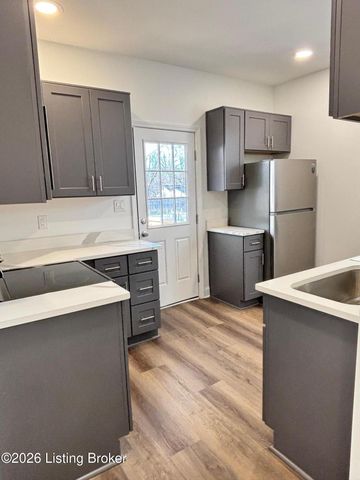 1052 S 26th St, Louisville, KY 40211