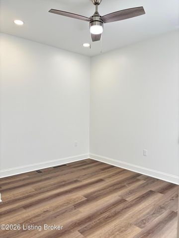 1052 S 26th St, Louisville, KY 40211