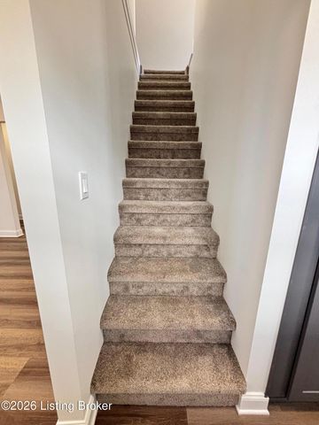 1052 S 26th St, Louisville, KY 40211