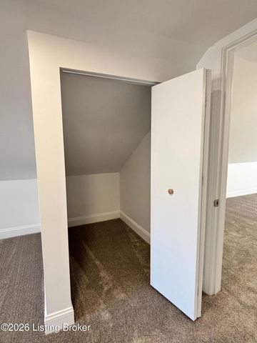 1052 S 26th St, Louisville, KY 40211