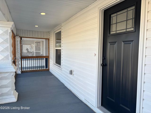 1052 S 26th St, Louisville, KY 40211