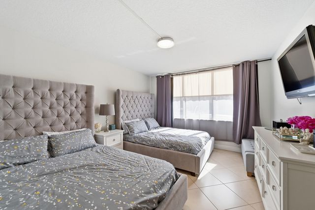 777 Federal Highway E - 101, Pompano Beach, FL 33062