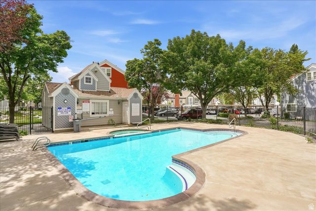 1364 W BEACON DR, Taylorsville, UT 84123