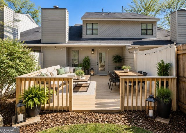 1124 Creatwood Place SE, Smyrna, GA 30080