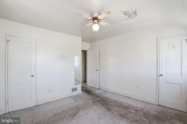 4263 HILDRETH ST SE, Washington, DC 20019