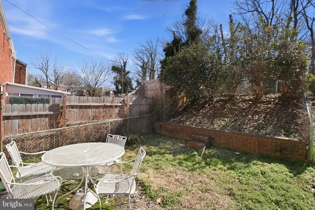 4263 HILDRETH ST SE, Washington, DC 20019