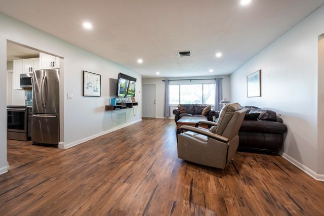 1651 NW 82nd Terrace, Plantation, FL 33322