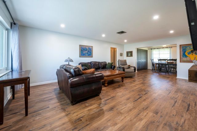 1651 NW 82nd Terrace, Plantation, FL 33322