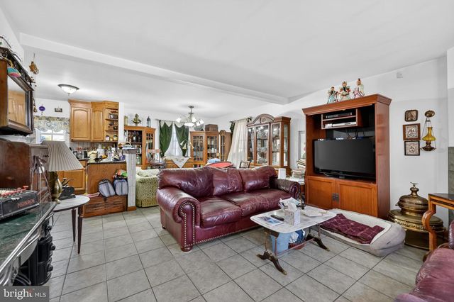 2371 BELLEVUE AVE, Atco, NJ 08004