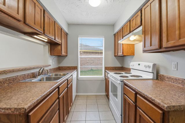 20014 Bishops Gate Lane, Humble, TX 77338