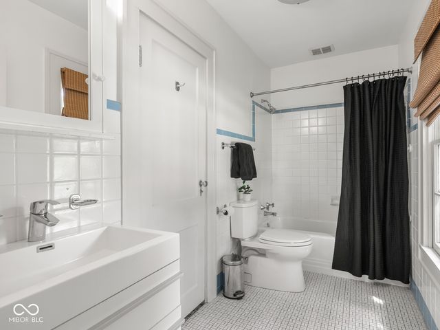 3726 Totem Lane, Indianapolis, IN 46208
