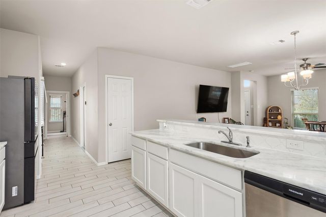 2308 Eagle Nook Drive, Texas City, TX 77568