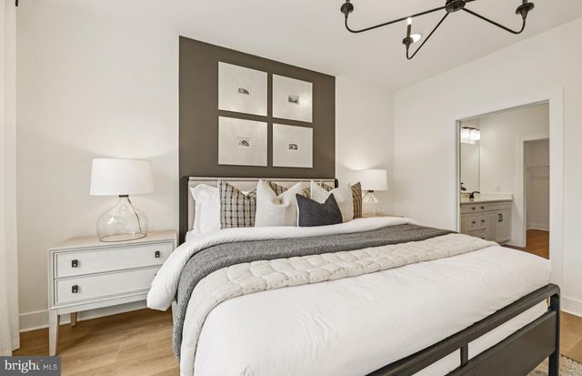 6087 AZURITE WAY, Haymarket, VA 20169