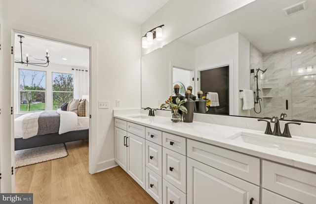 6087 AZURITE WAY, Haymarket, VA 20169