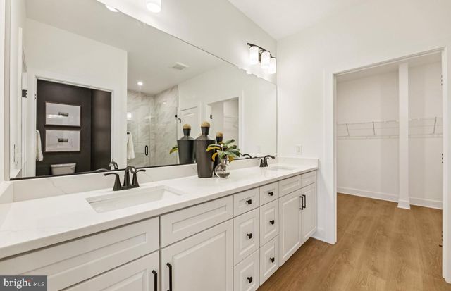 6087 AZURITE WAY, Haymarket, VA 20169