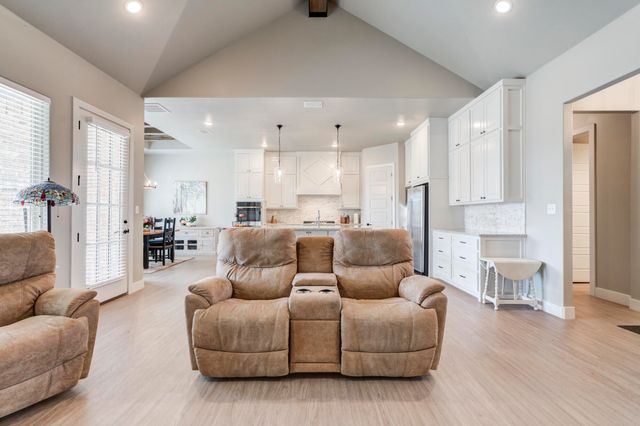 6953 101st Street, Lubbock, TX 79424