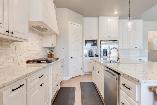 6953 101st Street, Lubbock, TX 79424