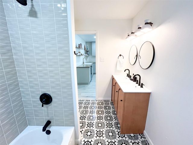 2516 Avenue M, Galveston, TX 77550