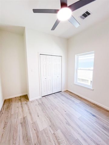 2516 Avenue M, Galveston, TX 77550