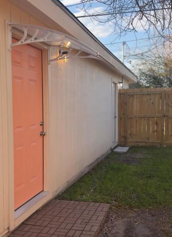 2516 Avenue M, Galveston, TX 77550