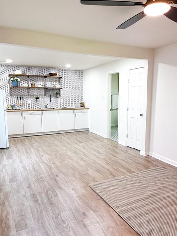 2516 Avenue M, Galveston, TX 77550