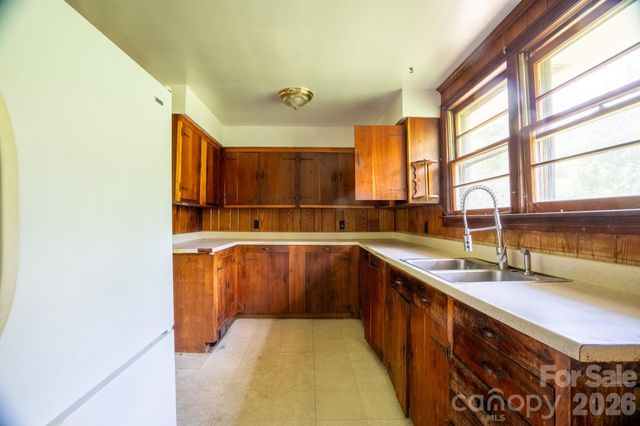 278 Shope Creek Road, Asheville, NC 28805