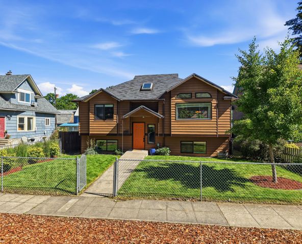 1208 W Spofford Ave, Spokane, WA 99205