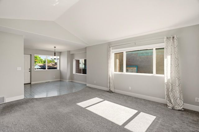 1208 W Spofford Ave, Spokane, WA 99205