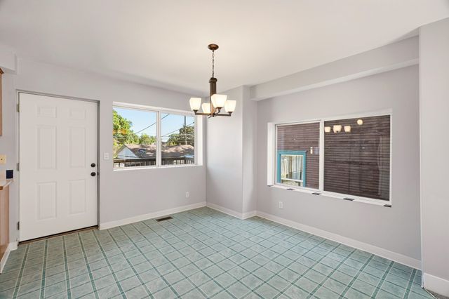 1208 W Spofford Ave, Spokane, WA 99205