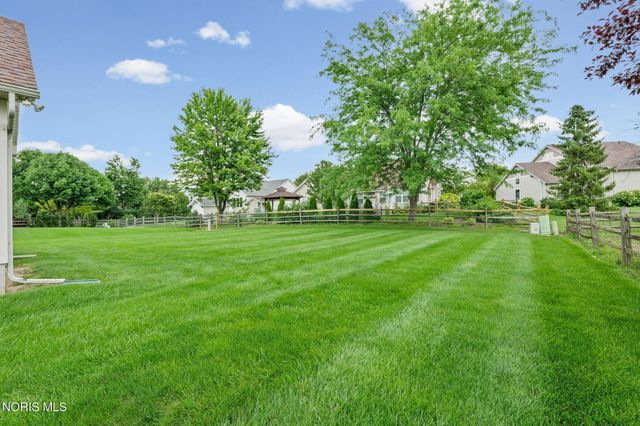 1967 Hamilton Drive, Perrysburg, OH 43551