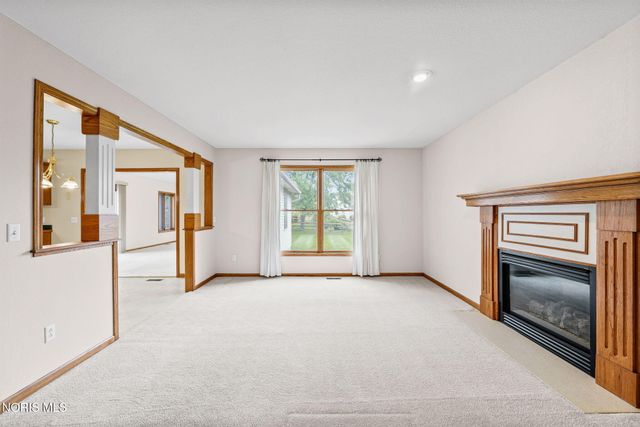 1967 Hamilton Drive, Perrysburg, OH 43551