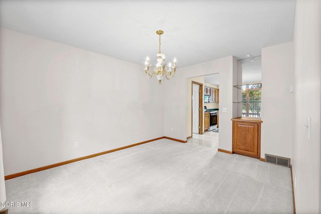 1967 Hamilton Drive, Perrysburg, OH 43551