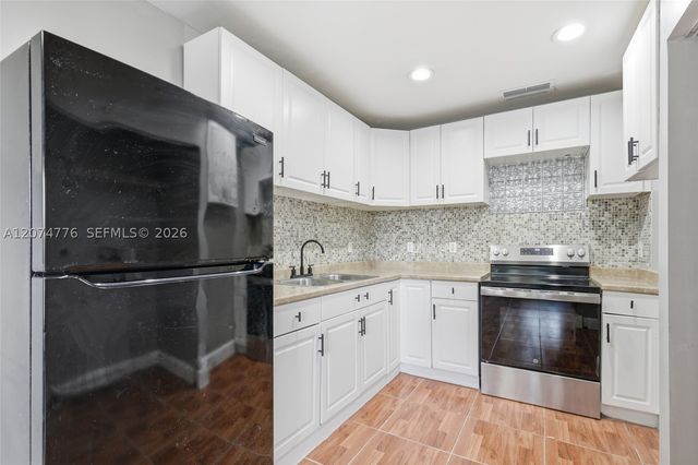 879 SW 10th St 0, Florida City, FL 33034