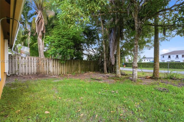 879 SW 10th St 0, Florida City, FL 33034