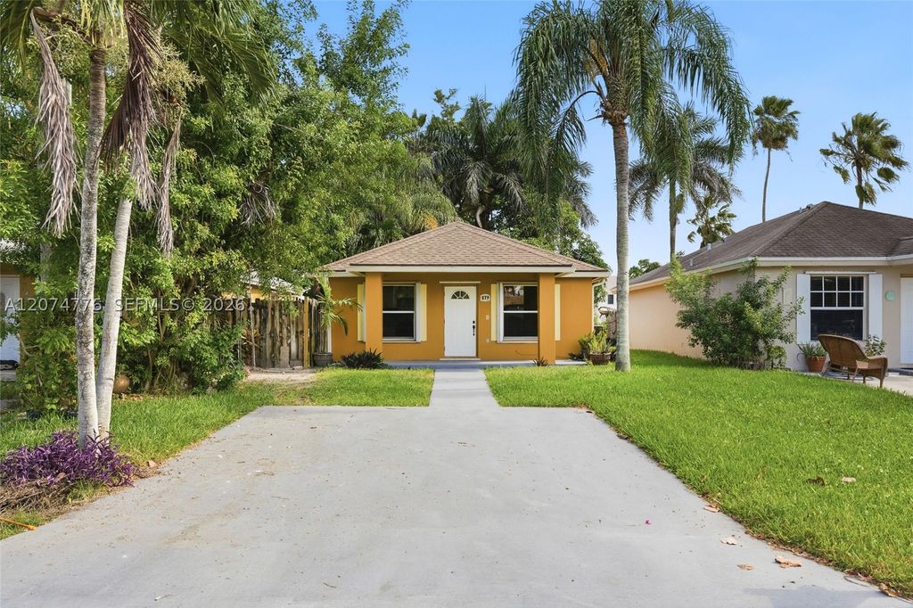879 SW 10th St 0, Florida City, FL 33034