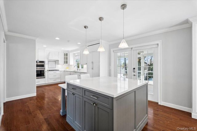 33 Wilmot Circle, Scarsdale, NY 10583