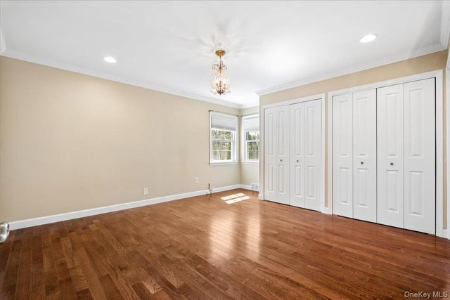 33 Wilmot Circle, Scarsdale, NY 10583