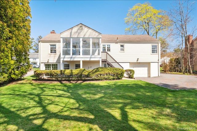 33 Wilmot Circle, Scarsdale, NY 10583