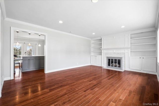 33 Wilmot Circle, Scarsdale, NY 10583