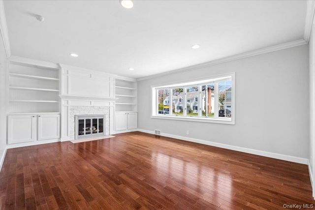 33 Wilmot Circle, Scarsdale, NY 10583