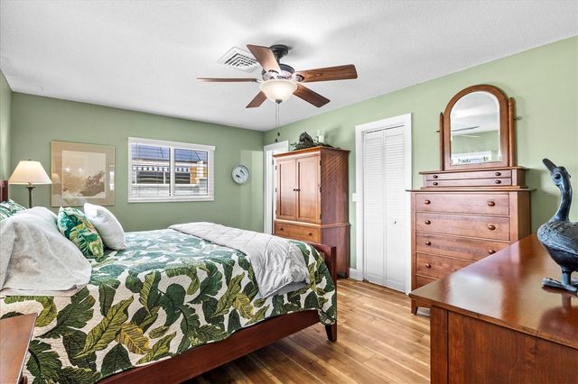 1147 SLEEPY HOLLOW COURT, Venice, FL 34285